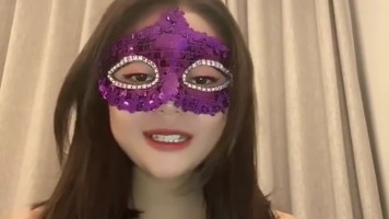 Gokil! Baru Jadi Host Laraaa Nekat Show Uting HOT51